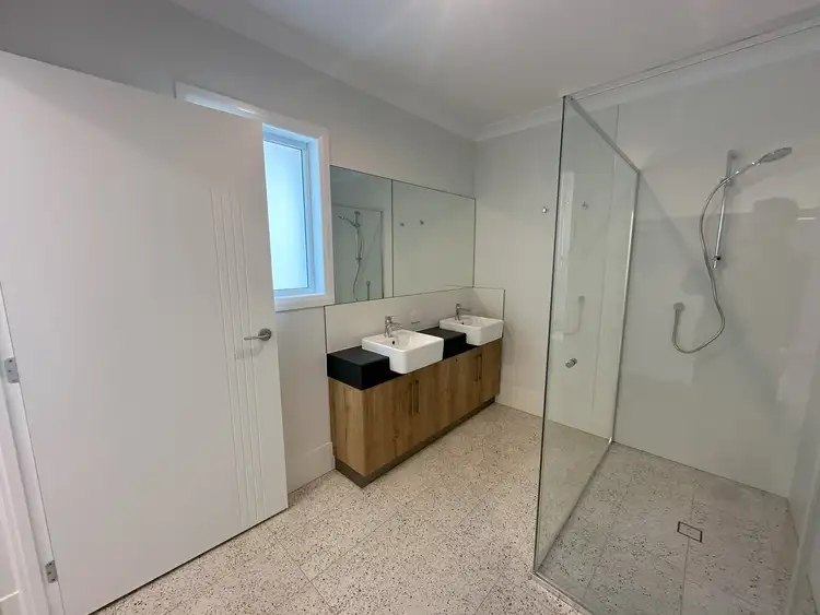 Sixth view of Homely house listing, 24 Saint Andrews Crescent, Highfields QLD 4352
