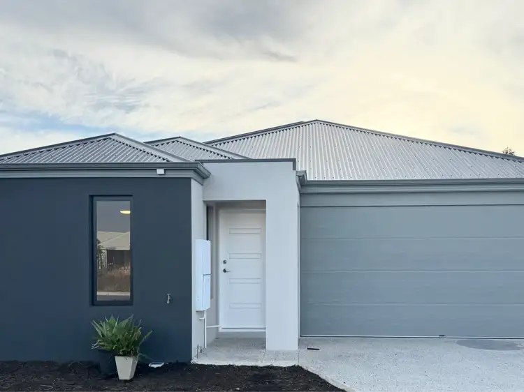 18 Sunrise Court, Canning Vale WA 6155