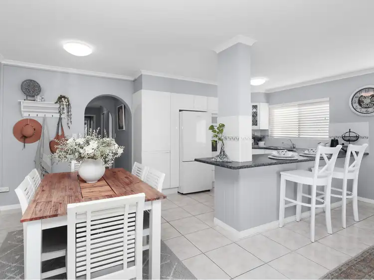 4/288 Marine Parade, Labrador QLD 4215