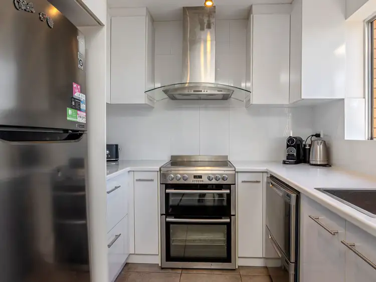 Sixth view of Homely apartment listing, 3/42 Pembroke Road, Coorparoo QLD 4151