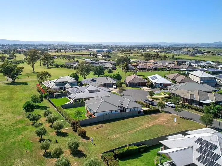5 Sanctuary Place, Hillvue NSW 2340