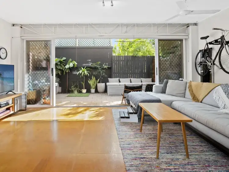 4/93 Seagull Avenue, Mermaid Beach QLD 4218