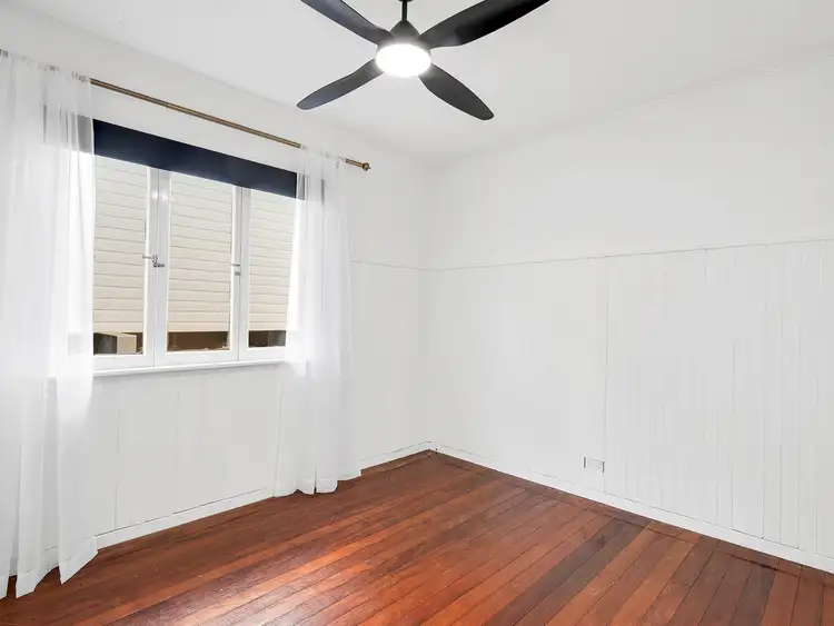 Second view of Homely house listing, 32 Byron Street, Bulimba QLD 4171