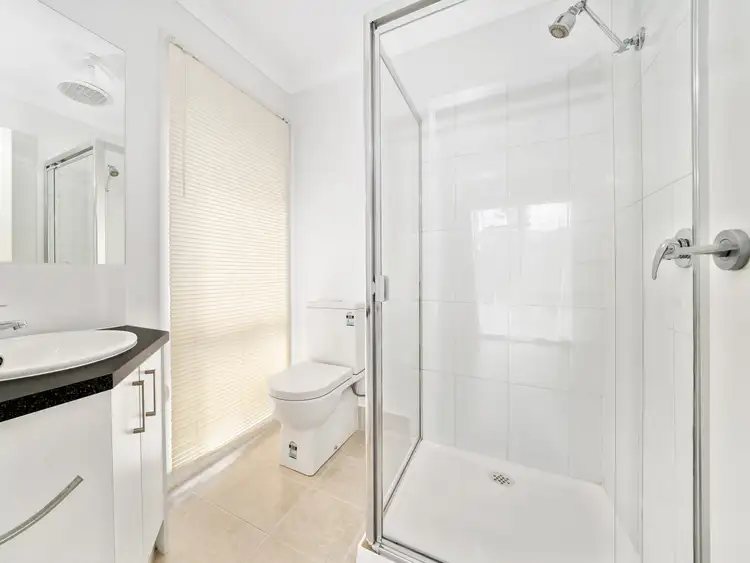 Seventh view of Homely house listing, 2 Parrot Court, Carrum Downs VIC 3201