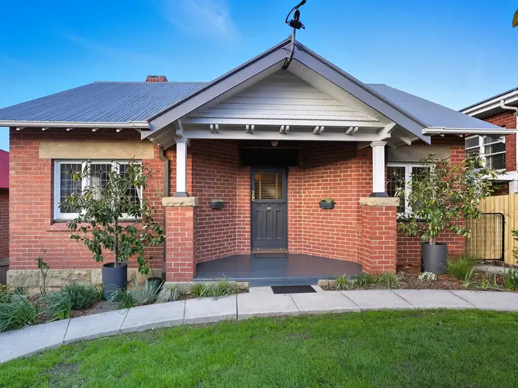 8 Watkins Avenue, West Hobart TAS 7000