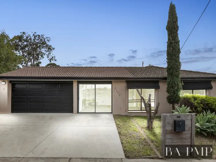 Second view of Homely house listing, 5 Stratford Court, Grovedale VIC 3216