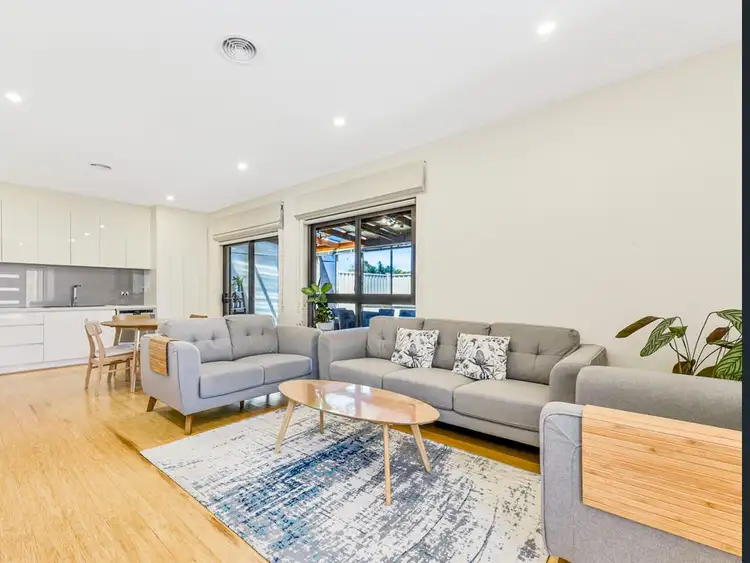 Second view of Homely unit listing, 2/225 Chesterville Road, Moorabbin VIC 3189