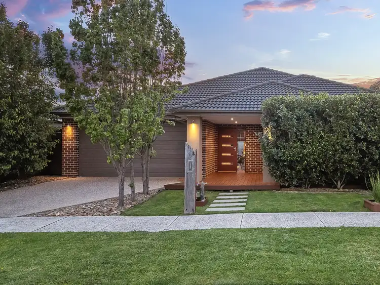 4 Cradle Avenue, Clyde VIC 3978