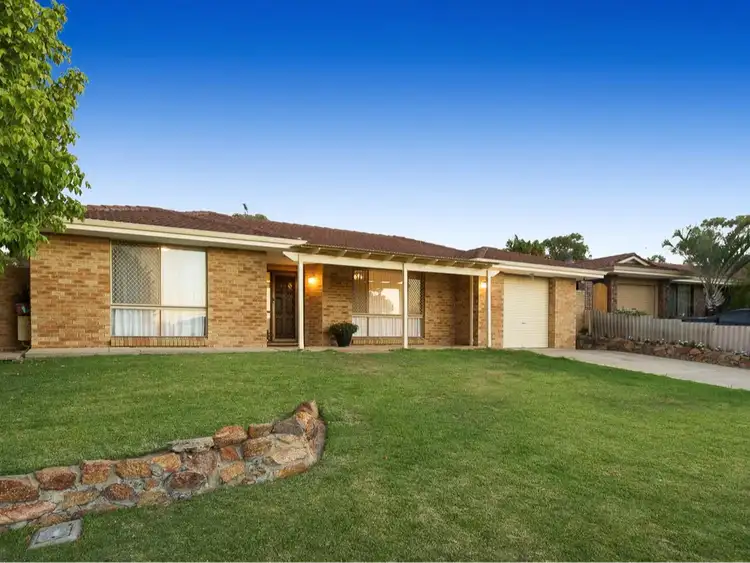 26 Brookland Crescent, Marangaroo WA 6064