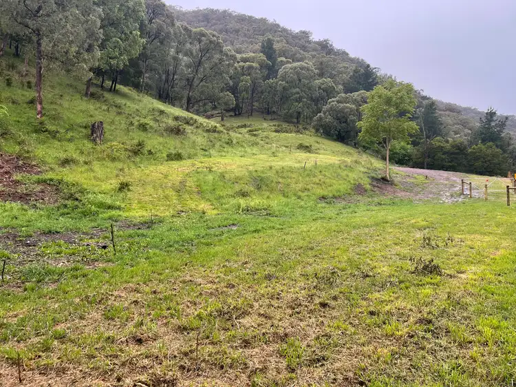 5627 Great Alpine Road, Eurobin VIC 3739