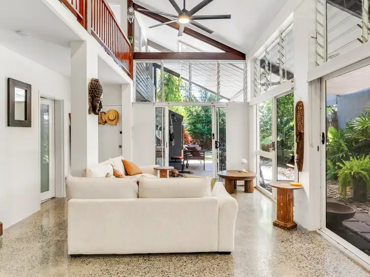 1/7 Hibiscus Lane, Holloways Beach QLD 4878