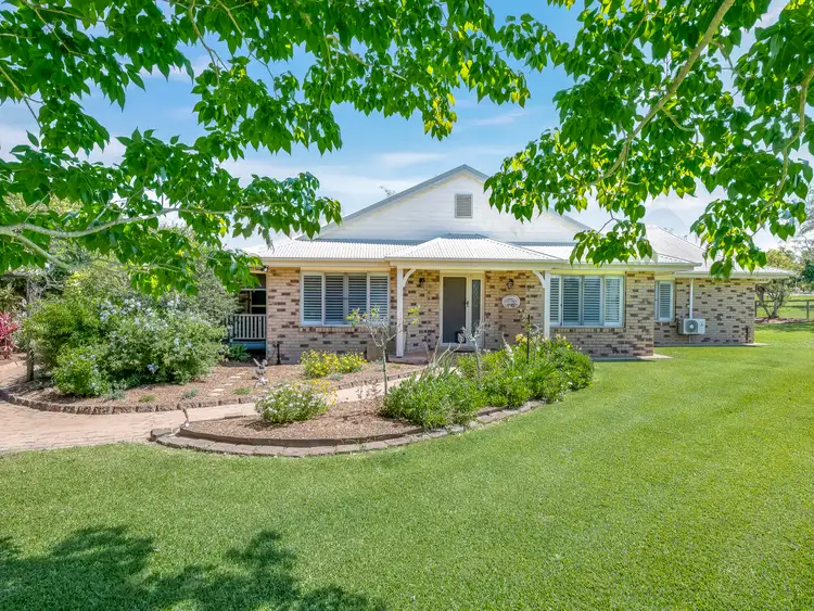 6 Whites Road, Gooburrum QLD 4670