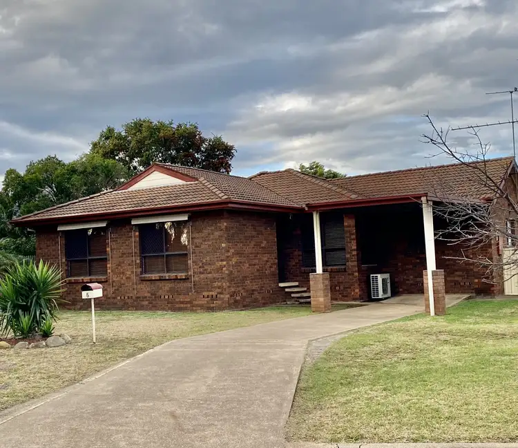 5 Claret Avenue, Muswellbrook NSW 2333