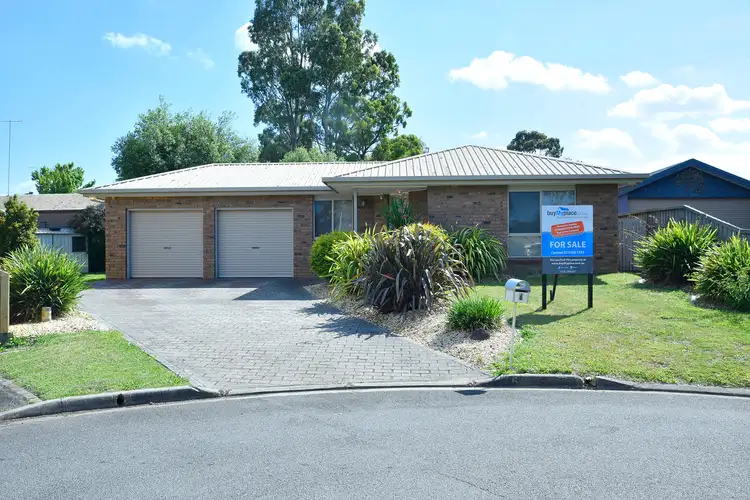 Second view of Homely house listing, 6 Megan Place, Traralgon VIC 3844