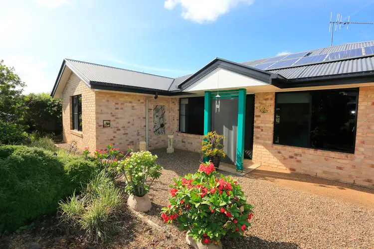 25 Pioneer Avenue, Childers QLD 4660