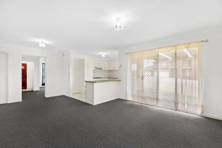 Sixth view of Homely house listing, 40 Glengarry Way, Horsley NSW 2530