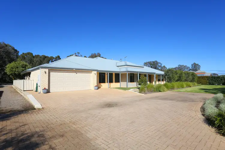 26 Eurythmic Road, Byford WA 6122