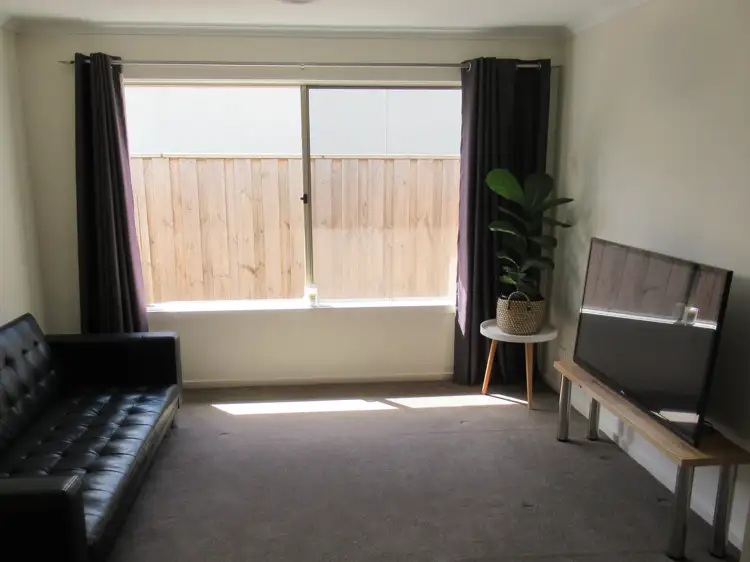 Sixth view of Homely house listing, 10 Billabong Avenue, Sale VIC 3850