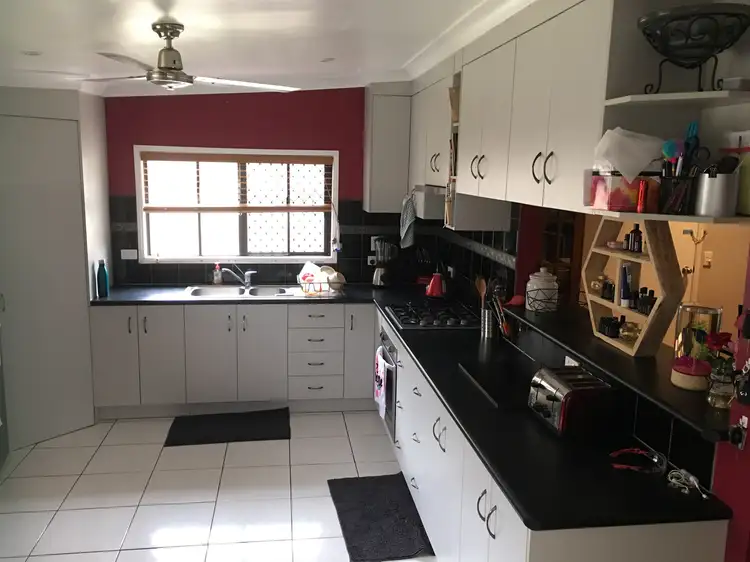 78 William Street, Springsure QLD 4722
