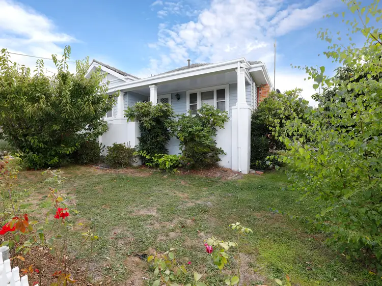 27 Railway Crescent, Moe VIC 3825