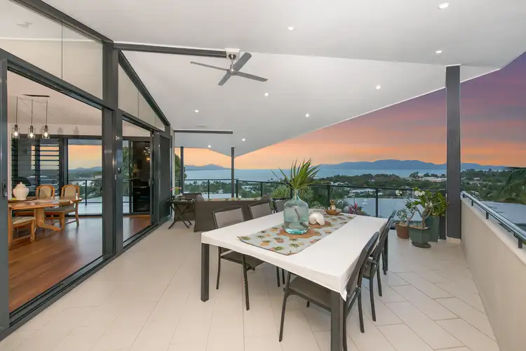 2 Orana Court, Castle Hill QLD 4810