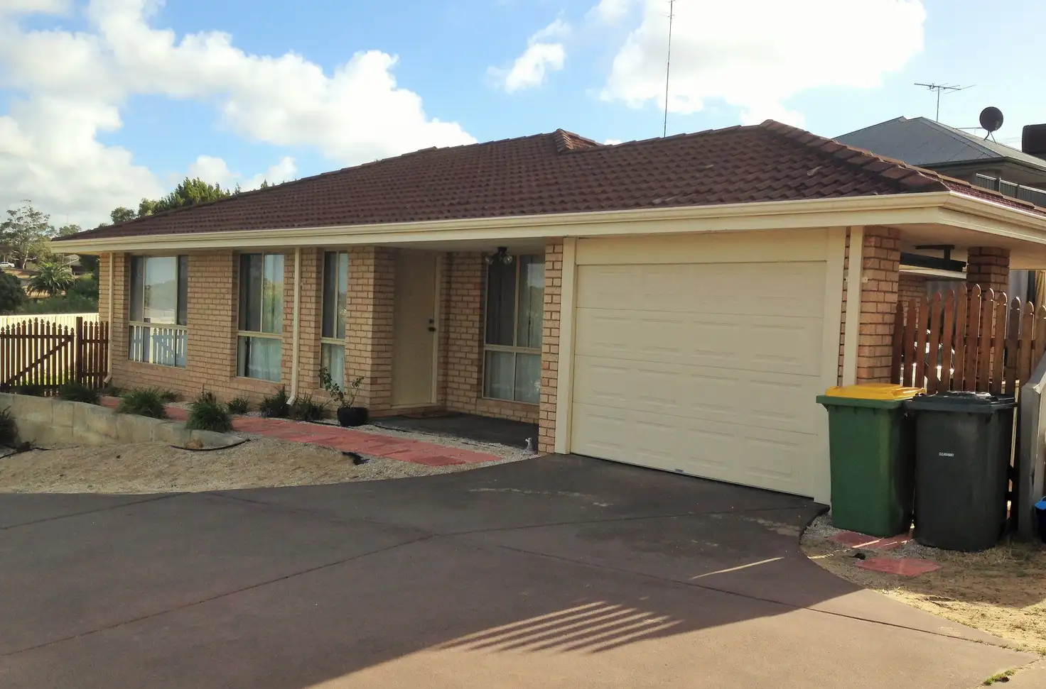 Main view of Homely unit listing, a/10 D'Arcy Court, Australind WA 6233