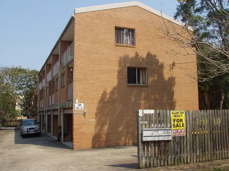 Main view of Homely townhouse listing, 2/8 Auburn Terrace, Indooroopilly QLD 4068