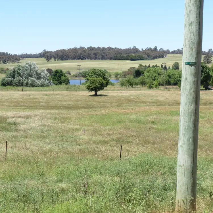 24 Reservoir Road, Crookwell NSW 2583