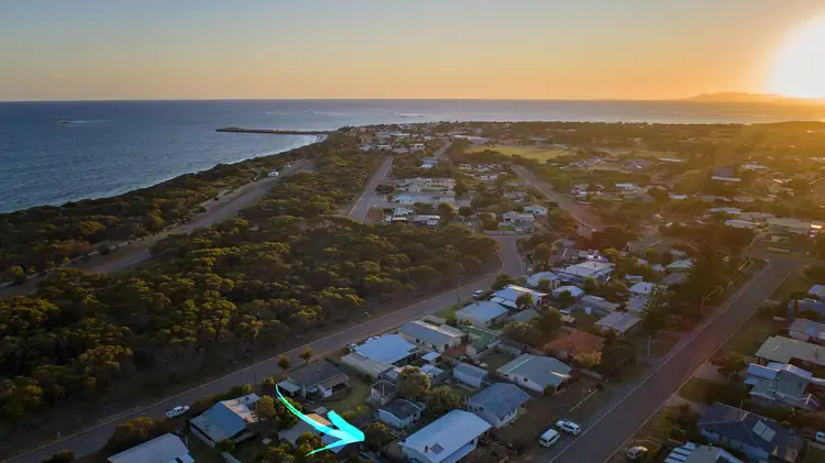 Second view of Homely house listing, 20 Flinders Street, Hopetoun WA 6348