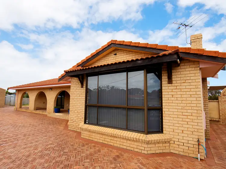 11 Pinedale Way, Safety Bay WA 6169