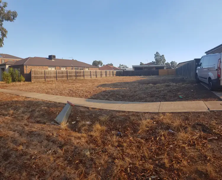 43 Archer Drive, Kurunjang VIC 3337