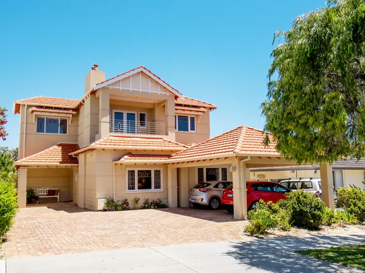 27 Mabel Street, Kensington WA 6151