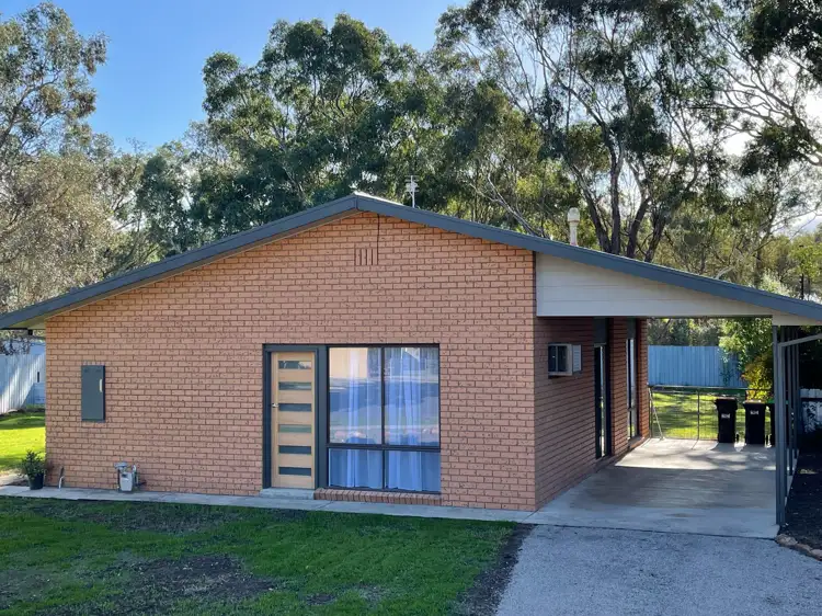 10 Robinson Court, Benalla VIC 3672