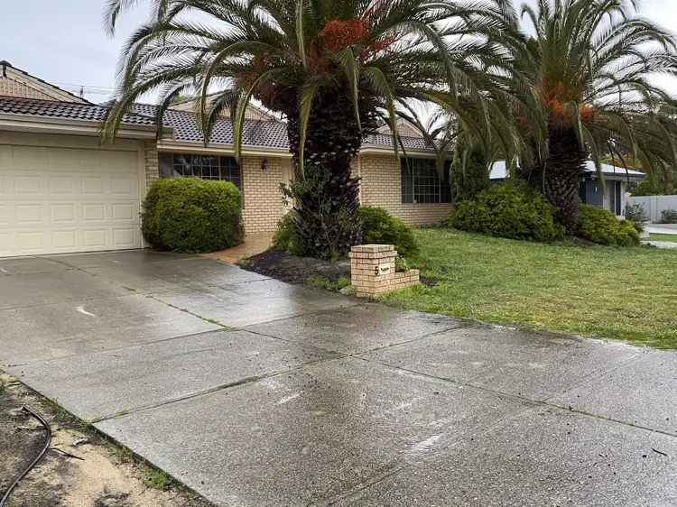 5 Seppelt Place, Marangaroo WA 6064