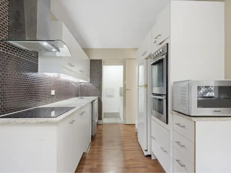 Fourth view of Homely unit listing, 7/32 Rudd Street, Broadbeach Waters QLD 4218