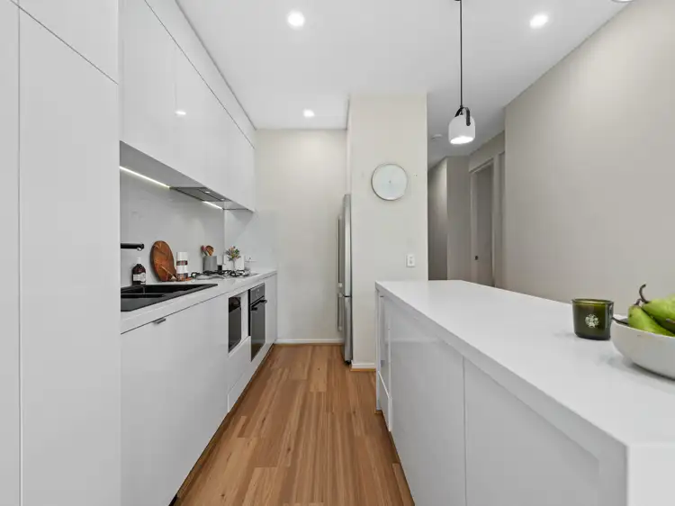 Main view of Homely apartment listing, 34/44 Burwood Road, Hawthorn VIC 3122