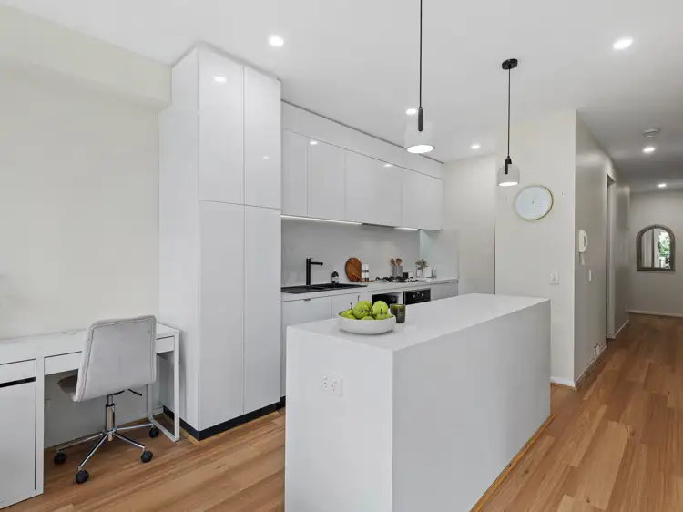 Second view of Homely apartment listing, 34/44 Burwood Road, Hawthorn VIC 3122