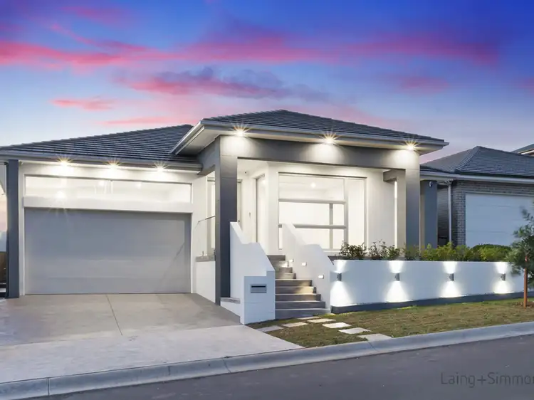 35 The Hermitage Way, Gledswood Hills NSW 2557