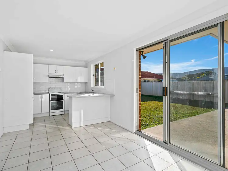 Fifth view of Homely house listing, 8 Felix Avenue, Horsley NSW 2530