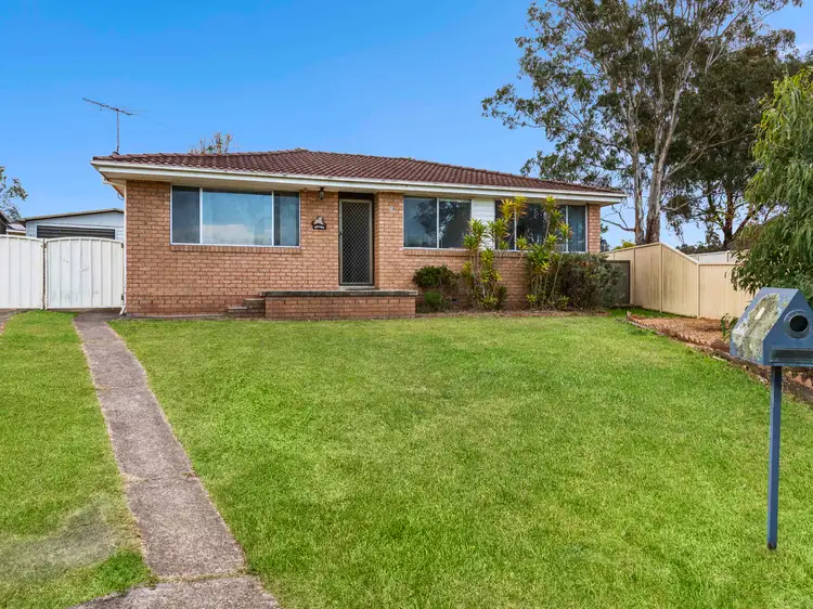 6 Greg Place, Dean Park NSW 2761