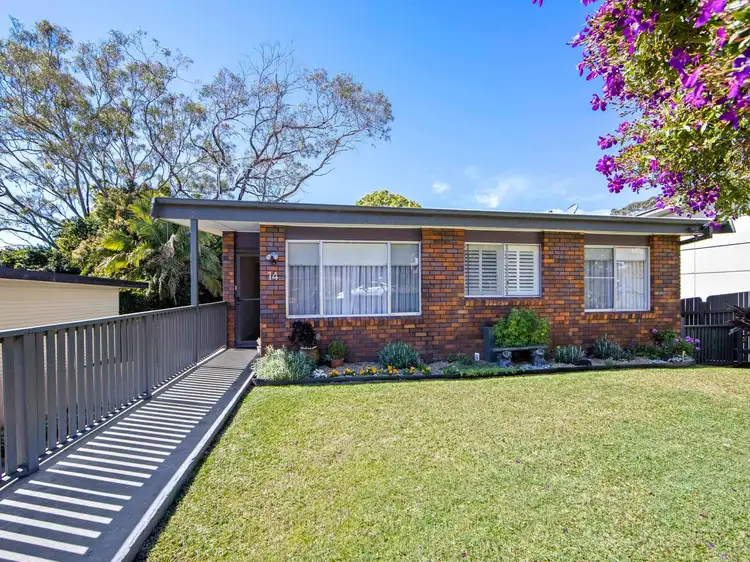 14 Lee Street