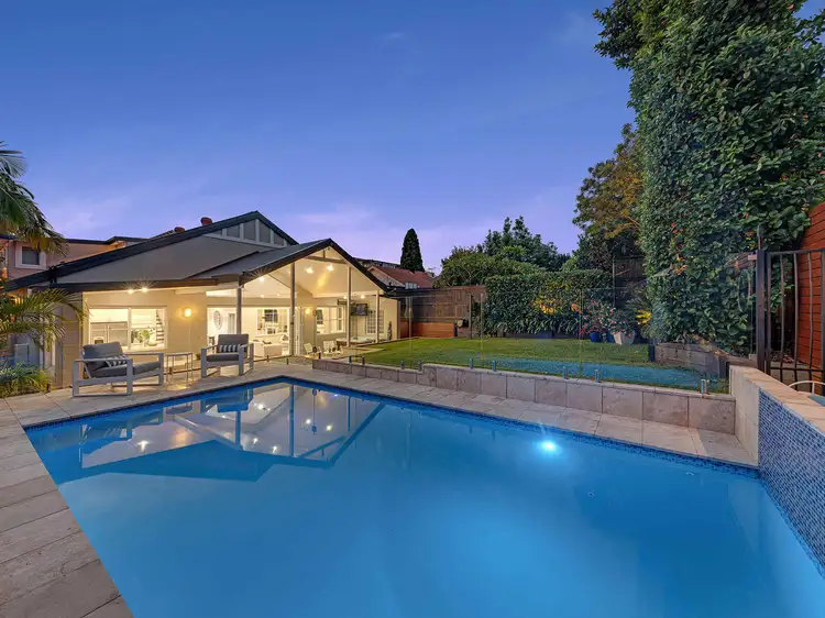 49 Strathallen Avenue, Northbridge NSW 2063