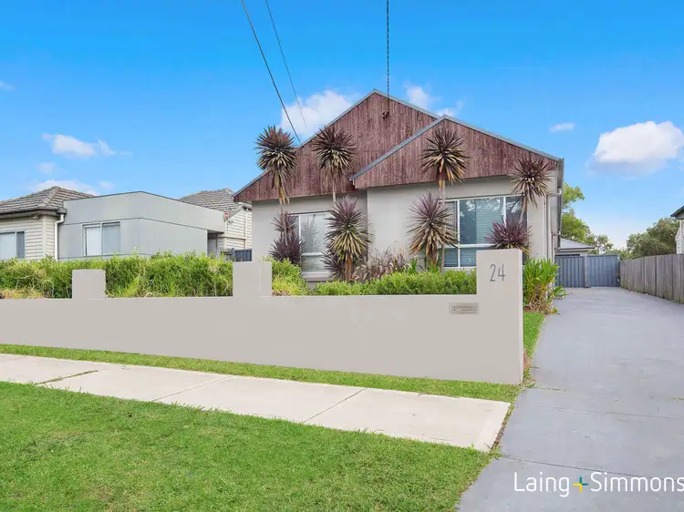 24 Hinchen Street