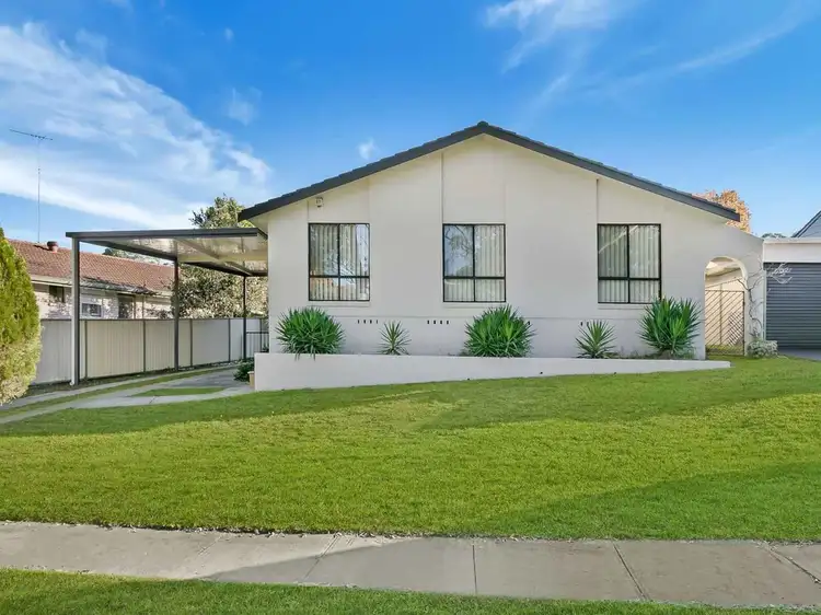 201 Madagascar Drive, Kings Park NSW 2148