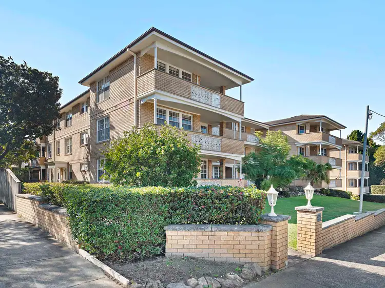 2/267-271 Sailors Bay Road, Northbridge NSW 2063