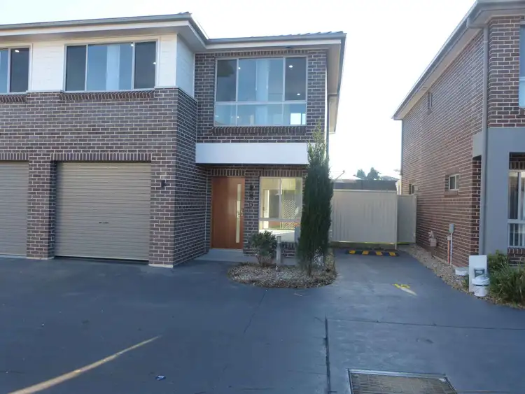 15 Blackmore Glade, Quakers Hill NSW 2763