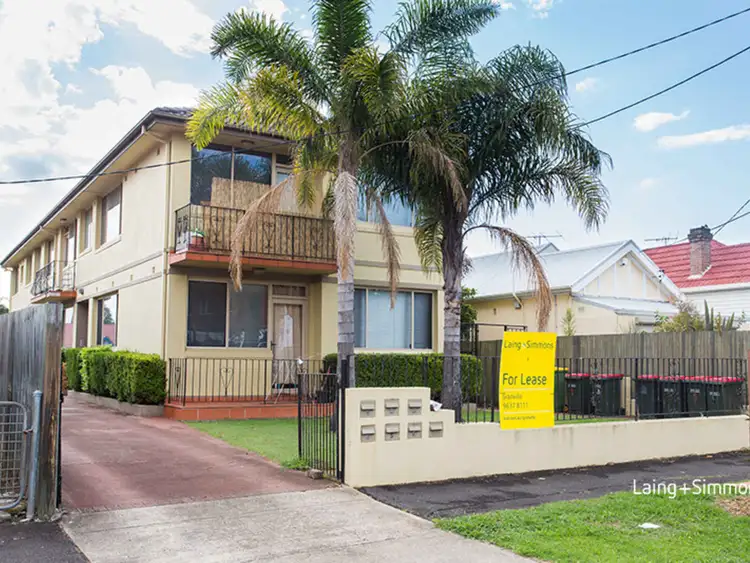 7 Kemp Street