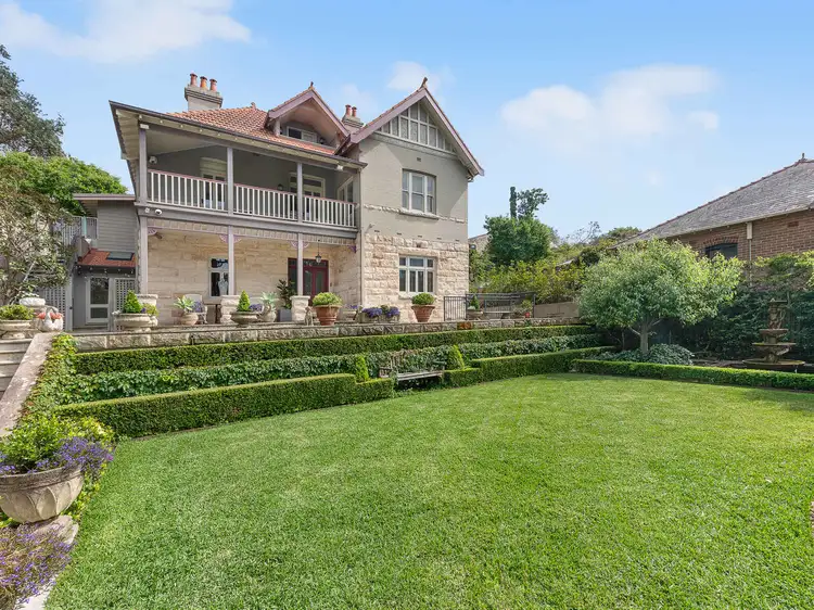 19 Glenview Street, Greenwich NSW 2065