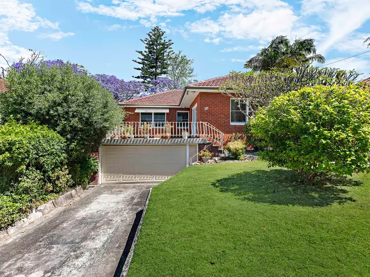 Main view of Homely house listing, 10 Kiola Road, Northbridge NSW 2063