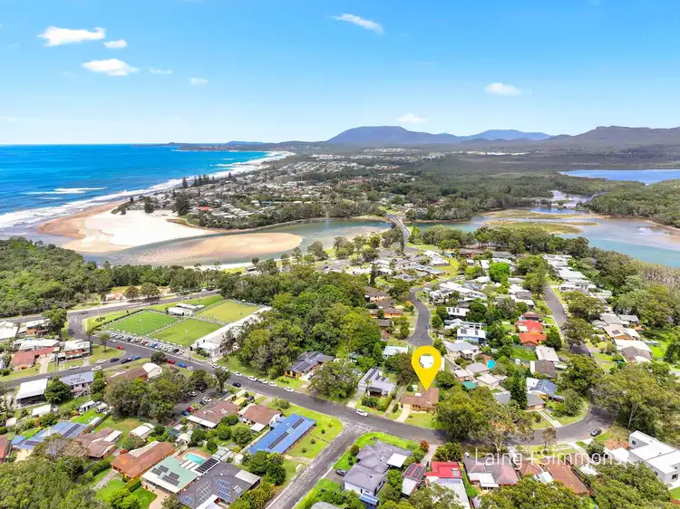 37 Evans Street, Lake Cathie NSW 2445